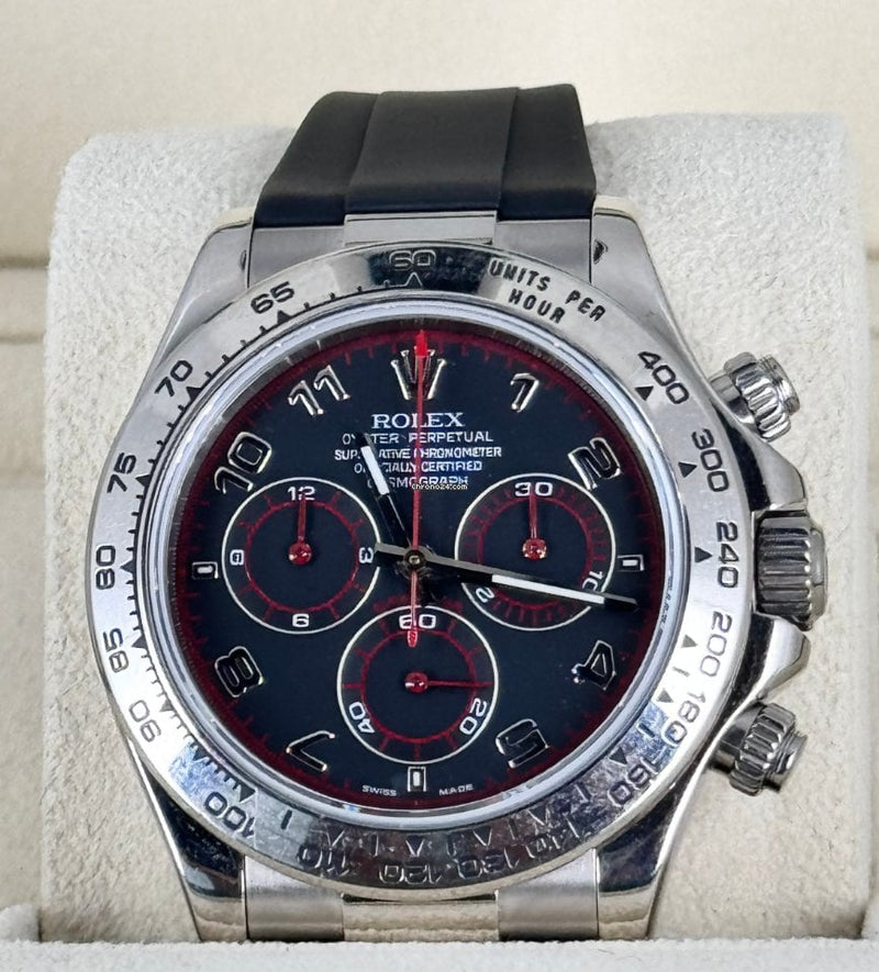 Daytona Certified 18K White Gold Racing Dial Beautifull condition coming with RubberB Strap